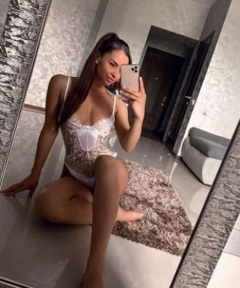 Алина